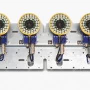 STS400非常紧凑并拥有独立的结构,此解决方案善于提供最佳阅读性能及简单的安装和维护。 例如解决方案的预安装和校准能使集成到轮胎分拣系统较以往更快。不到一小时，不需任何特别的工具和培训，STS400™从装运箱拿出即可阅读生产线上的轮胎。