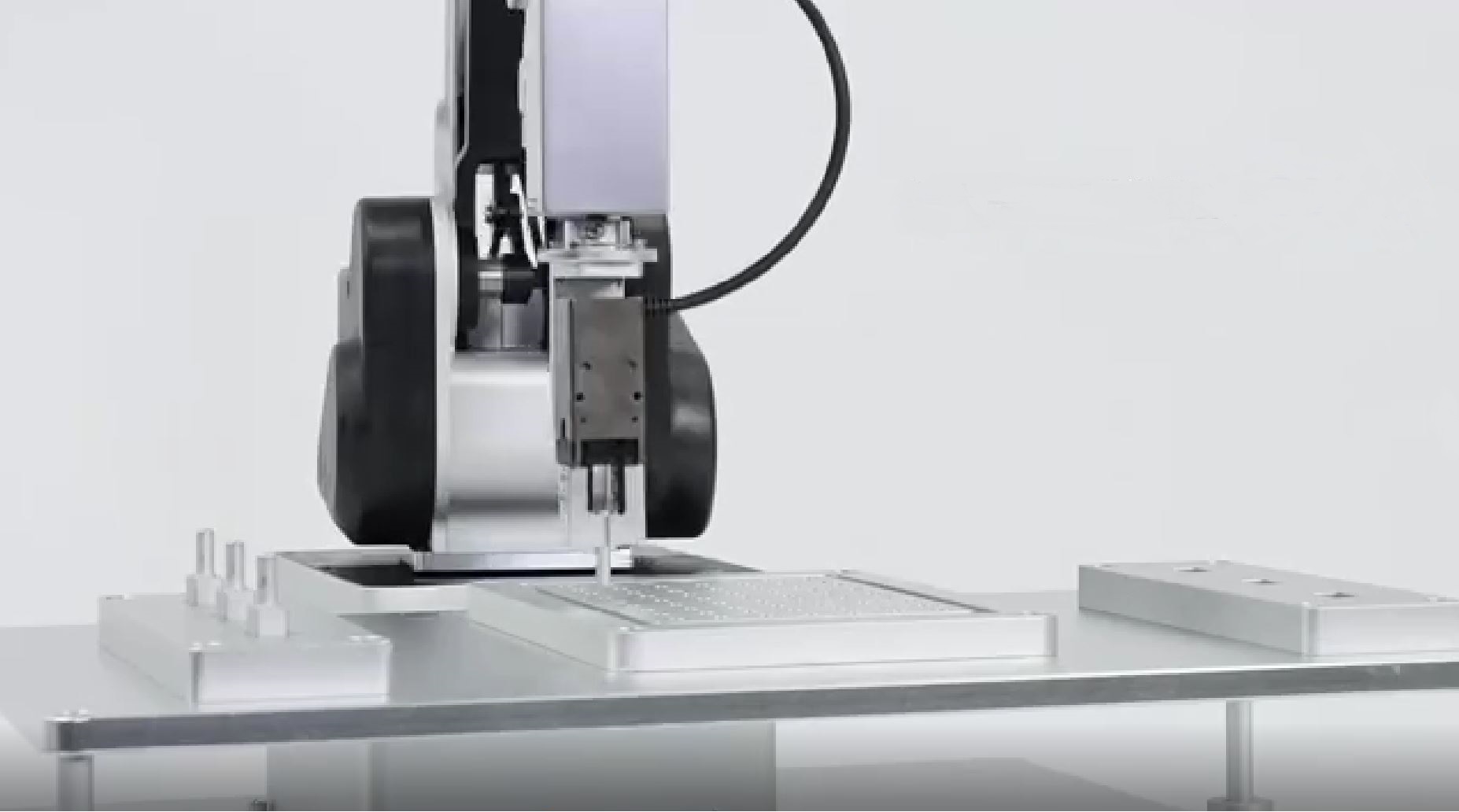 PGS系列产品是大寰自主研发的针对工业制造场景的小体积高速电磁夹爪，针对小型工件的高效定位抓取。